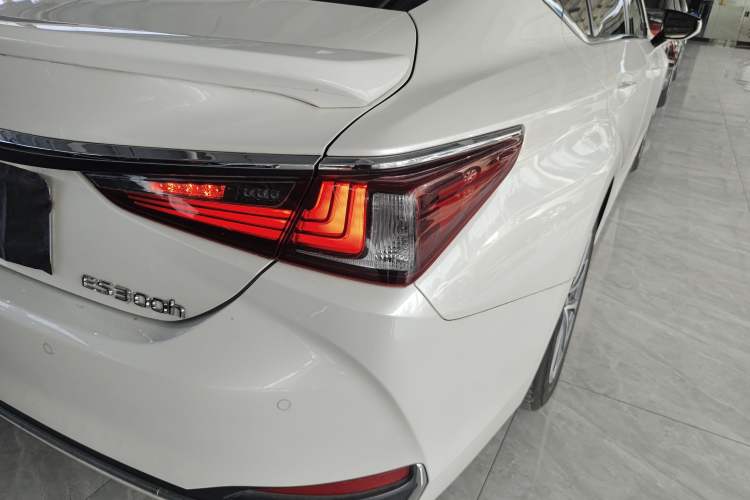 Used Lexus ES 2024 200 Premium Edition