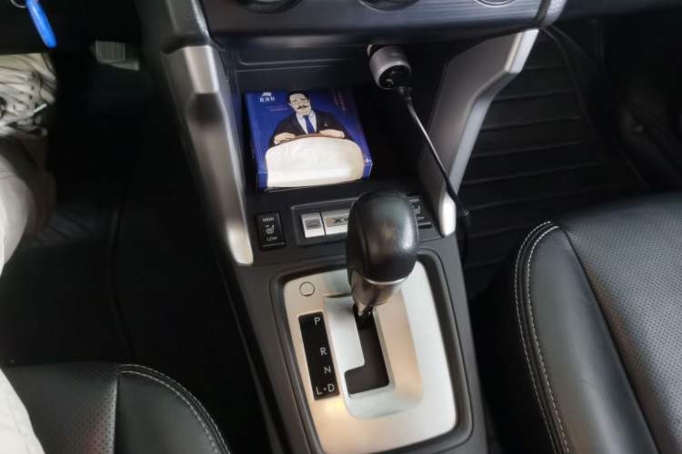 Used Subaru Forester 2013 2.5i Automatic Elite Edition Gear Lever