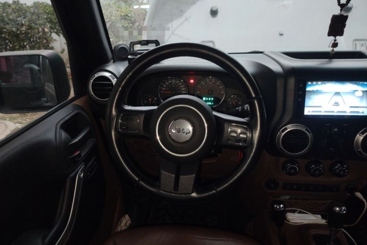 Used Jeep Wrangler 2013 3.6L Sahara Four-Door Edition
