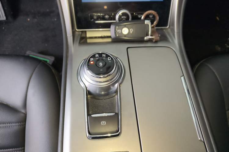 Used Ford Mondeo 2020 EcoBoost 180 Stylish Model Gear Lever