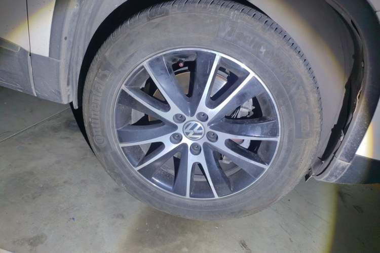 Used Volkswagen Tiguan 2015 1.8TSI Automatic Two-Wheel Drive Luxury Model
