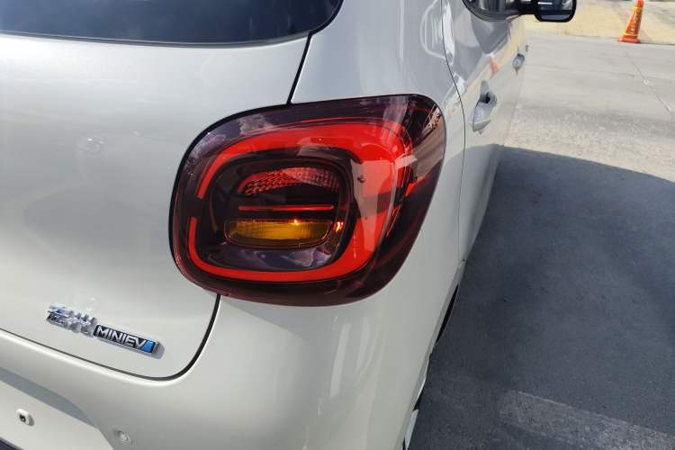 Used Wuling Hongguang MINIEV 2025 Four-Door Version Advanced Edition