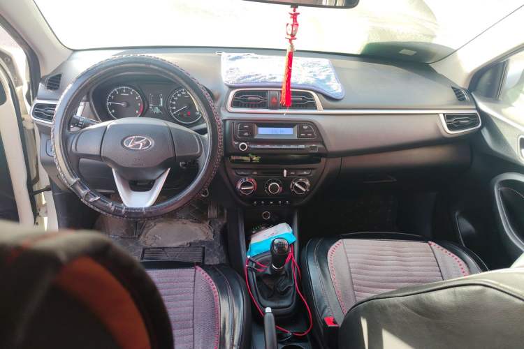 Used Hyundai Verna (older generation) 2017 1.4L Manual Refreshed Version China V Standard
