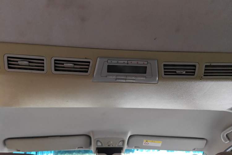 Used JAC Group Refine M5 2013 2.0T Gasoline Manual Business Edition
