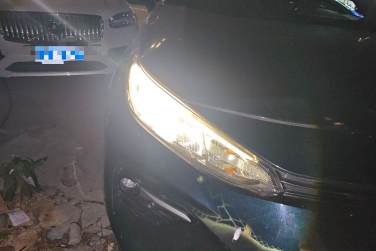 Used Toyota Wildlander 2021 Dual-Engine 2.5L E-CVT Two-Wheel Drive Luxury Edition Right Front Headlight