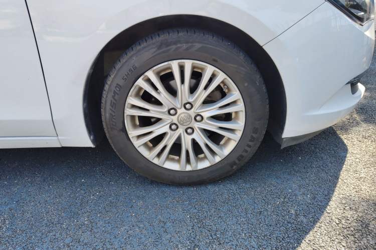 Used Buick GT 2015 15N Automatic Deluxe Edition