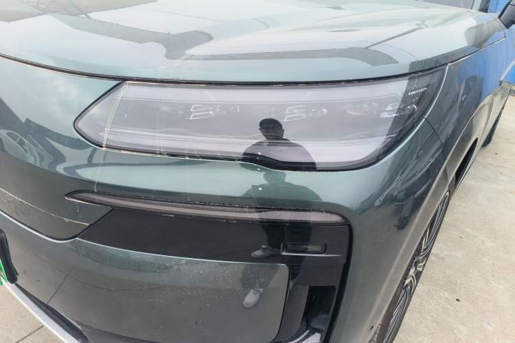 Used Denza N9 2025 Flagship Model
