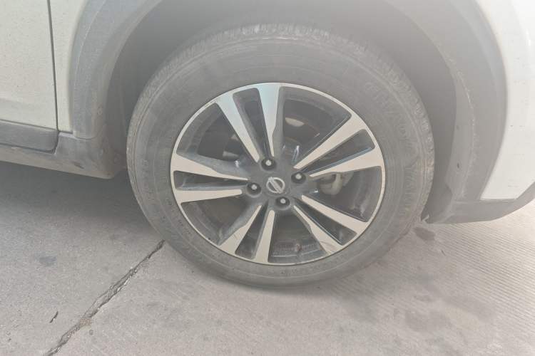 Used Nissan Kicks 2017 1.5L Manual Cool Dynamic Edition
