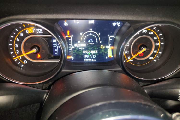 Used Jeep Wrangler 2018 2.0T Sahara Four-Door Edition Odometer Close Up