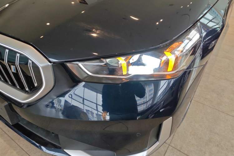 Used BMW i5 2024 eDrive 35L Luxury Package
