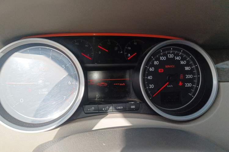 Used Peugeot 508 2011 2.0L Manual Classic Edition Instrument Cluster