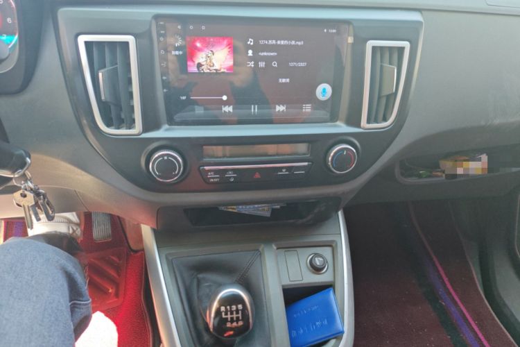 Used Jinbei Hiace King 2021 2.0L City Transport King Series Comfortable High-Roof 6-Seater 1TZS Audio And AC Panel