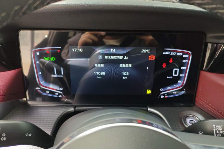 Used Hongqi H5 2024 1.5T DCT Smart Connect Flagship Edition Instrument Cluster