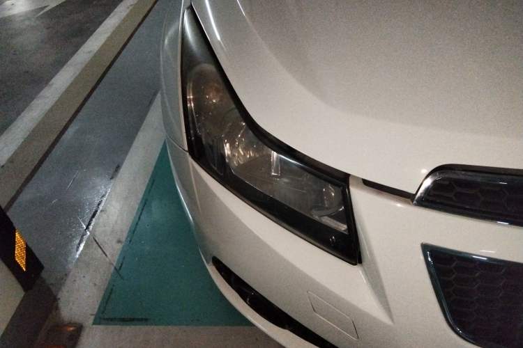 Used Chevrolet Cruze 2013 1.6L SE AT Right Front Headlight