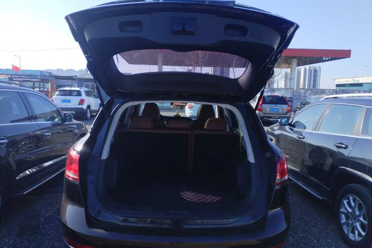 Used BORGWARD BX7 2016 28T Two-Wheel Drive Luxury Version 5 Seats
