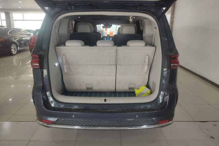 Used Roewe iMAX8 2021 400TGI Supreme Series Prestige Edition
