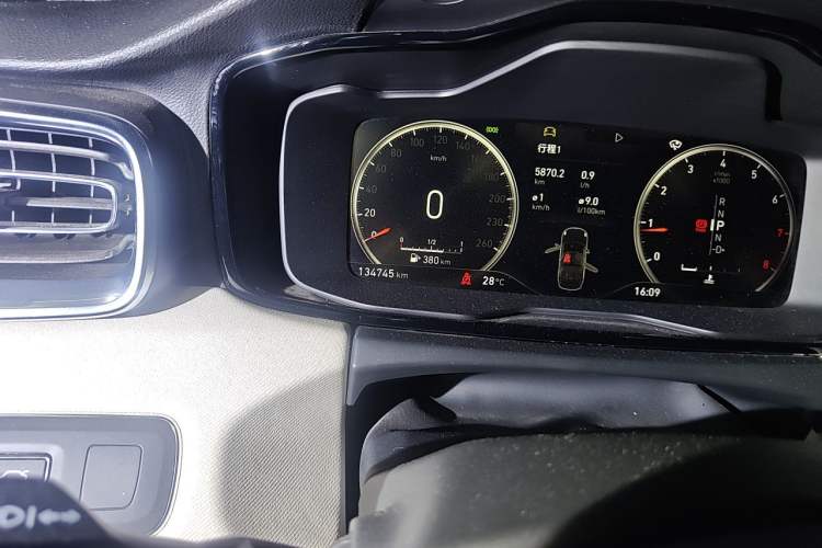 Used Lynk & Co 01 2017 2.0T Two-Wheel Drive Zhaopu Version
