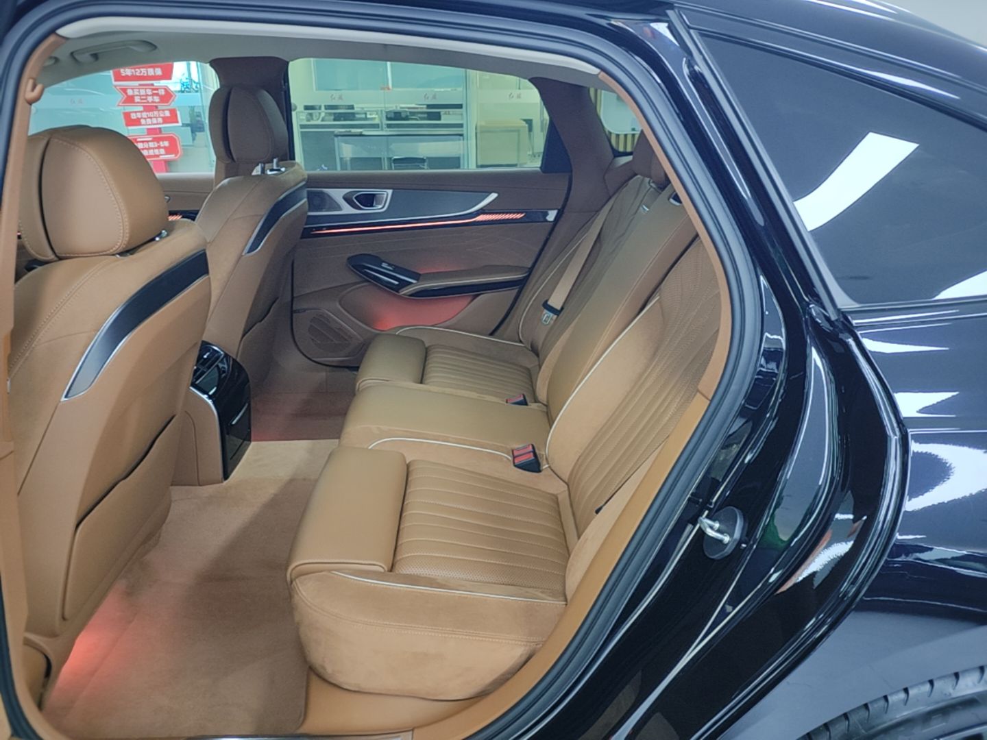 Hongqi H9 2025 2.0T Two-Wheel Drive Flagship Private Enjoyment Fashion Edition 5 Seats — снимка 20