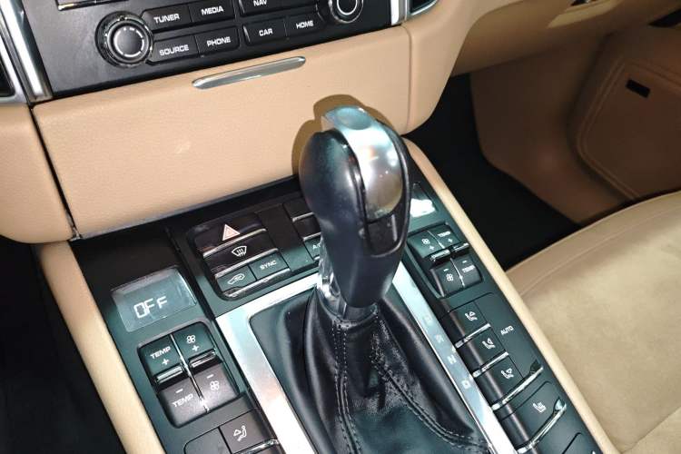 Used Porsche Macan 2017 Macan 2.0T