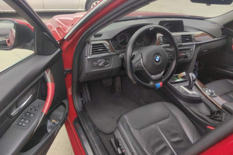Used BMW 3 Series 2015 320Li Luxury Design Package