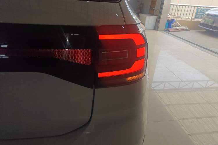 Used Volkswagen Tacqua 2020 1.5L Automatic Yue