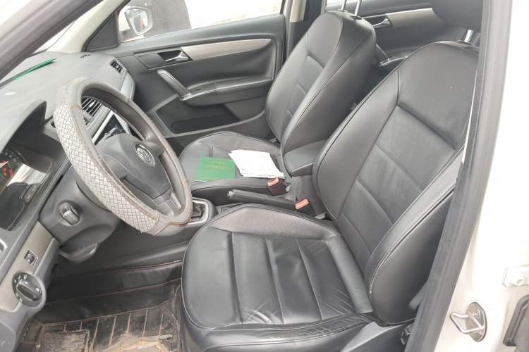 Used Volkswagen Lavida 2013 1.6L Automatic Comfort Edition Left Front Seat