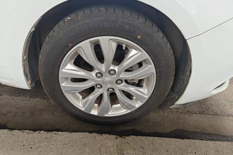 Used Buick GT 2018 15T Manual Elite Version China V Standard
