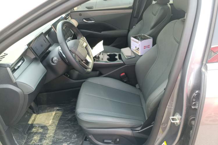 Used BYD Qin PLUS 2025 DM-i Smart Drive 120KM Superior Model
