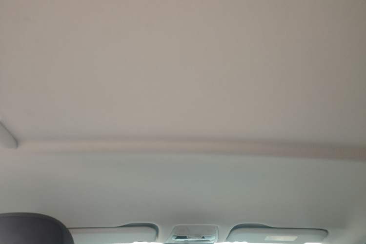 Used Hongqi E-QM5 2022 431 km Charge & Enjoy Edition