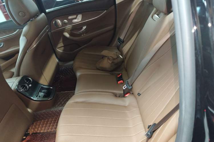 Used Mercedes-Benz E-Class 2022 Second Facelift E 300 L Luxury Edition
