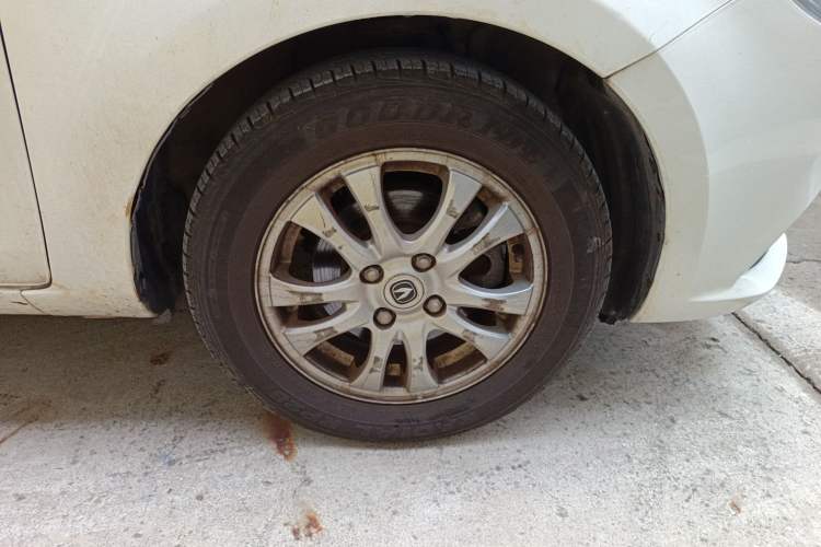 Used CHANGAN Alsvin V3 2015 1.4L Manual Warm-Hearted Model China V Standard