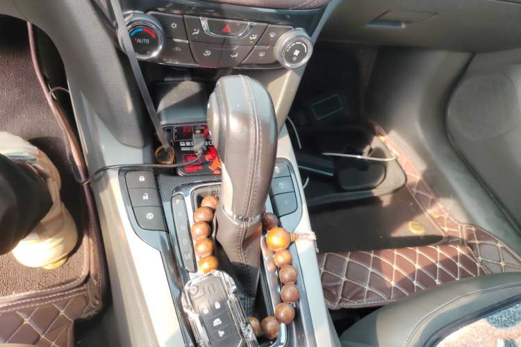 Used Chevrolet Malibu 2018 530T Automatic Luxury Edition Gear Lever