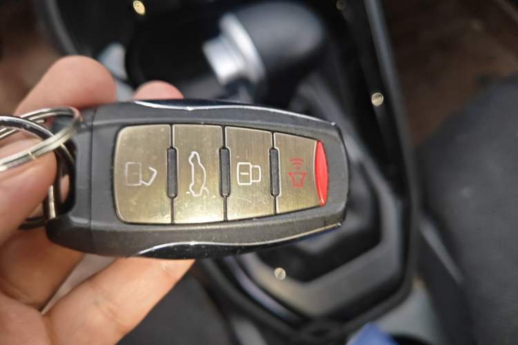 Used Haval H2s 2018 Blue Label 1.5T Dual-Clutch Elite Model Vehicle Key