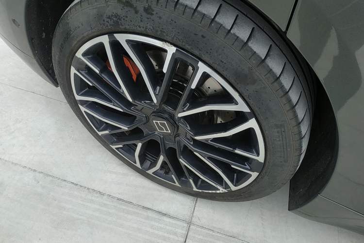 Used Zeekr 001 2024 YOU Edition 100 kWh All-Wheel Drive