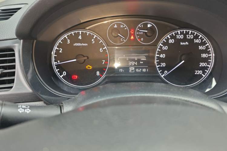 Used Nissan Tiida 2011 1.6L CVT Comfort Model Odometer Close Up