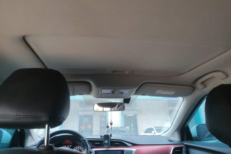 Used Nissan Lannia 2016 1.6L CVT Cool Edition
