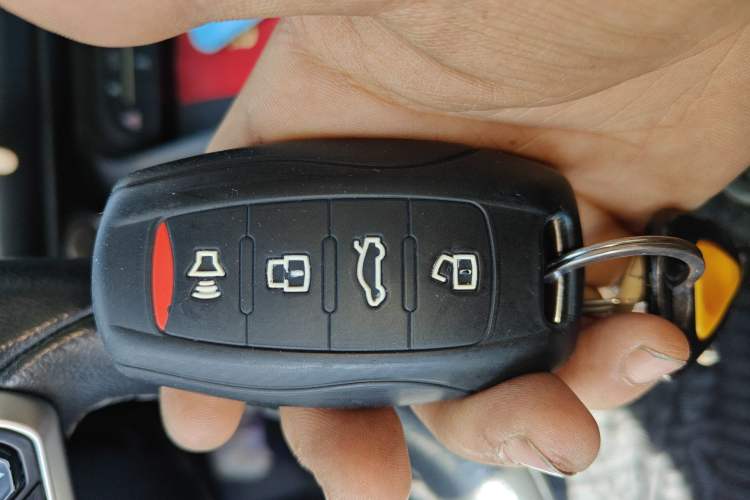 Used Haval F7 2020 2.0T Two-Wheel Drive i-Active Vehicle Key