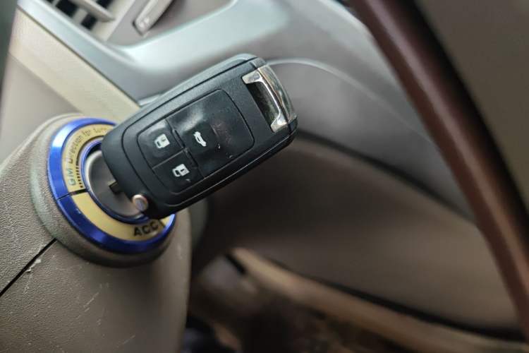 Used Buick GT 2013 GT 1.6L Automatic Comfort Edition Vehicle Key