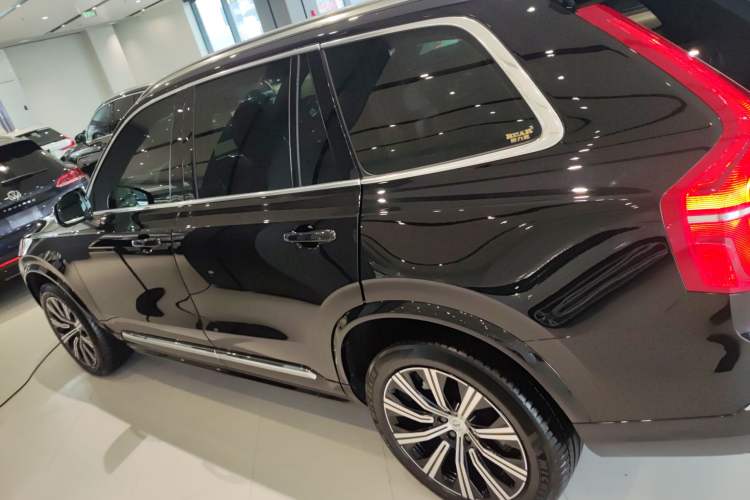 Used Volvo XC90 2024 B5 SmartDrive Luxury Edition 5 Seats