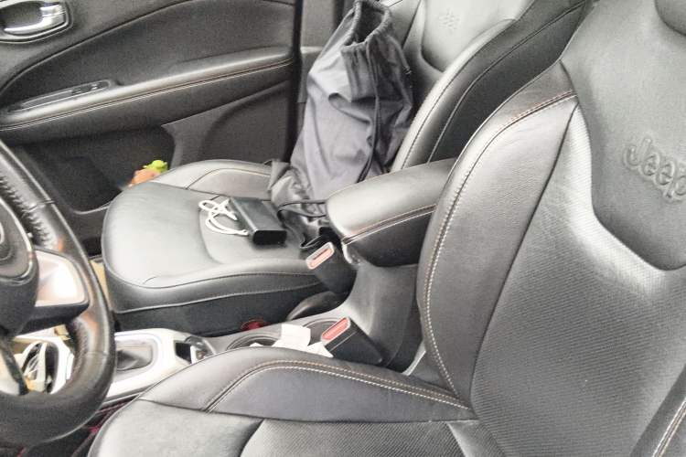 Used Jeep Compass 2017 200T Automatic Family Edition
