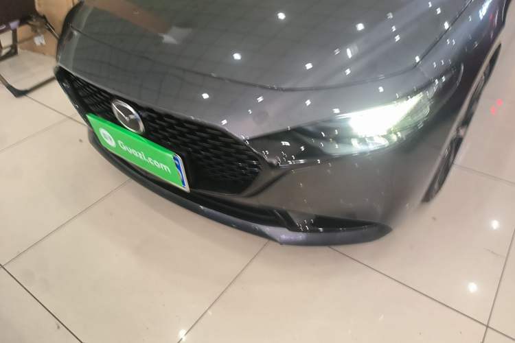 Used Mazda 3 Axela 2022 2.0L Automatic Premium Black Obsidian Edition
