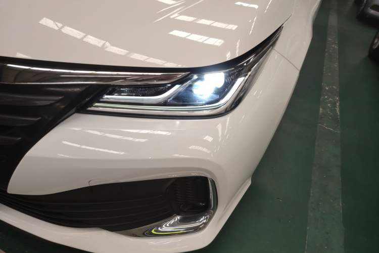 Used Toyota Allion 2021 2.0L Ambition Edition
