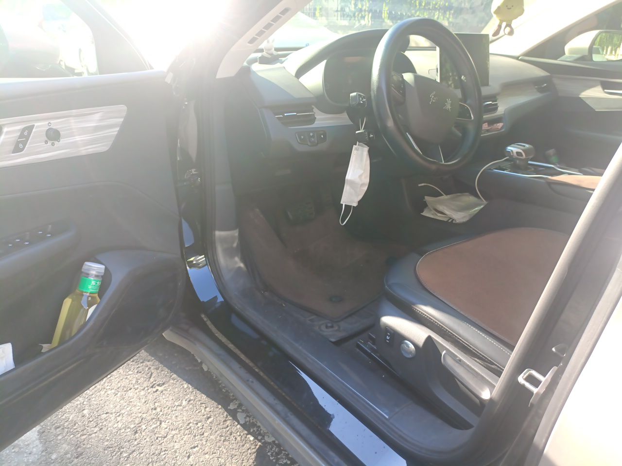 Hongqi E-QM5 2024 610 km PLUS — снимка 16