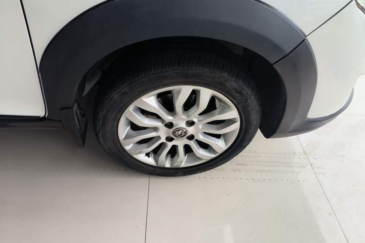 Used Dongfeng Aeolus AX3 2016 1.5L Manual ZhiKu Model
