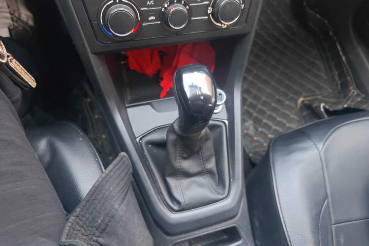 Used Volkswagen T-Cross 2020 1.5L Automatic Fashion Edition Gear Lever