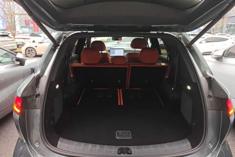 Used BYD Tang L 2025 EV 600KM All-Wheel-Drive LiDAR Flagship Model
