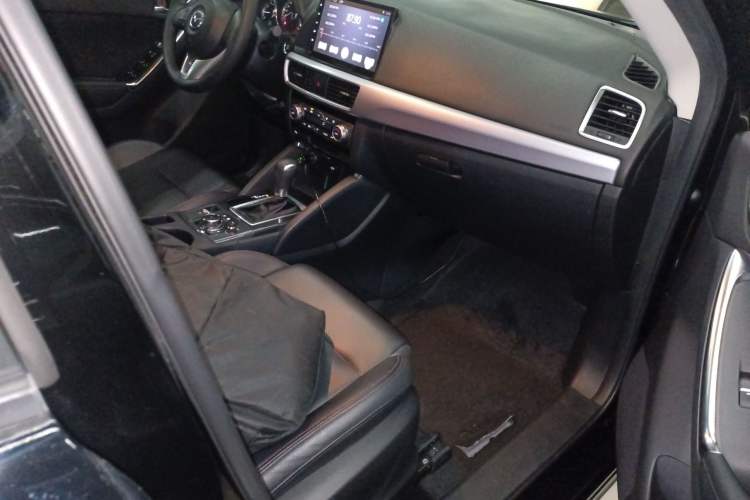 Used Mazda CX-5 2015 2.0L Automatic Two-Wheel Drive Urban Version
