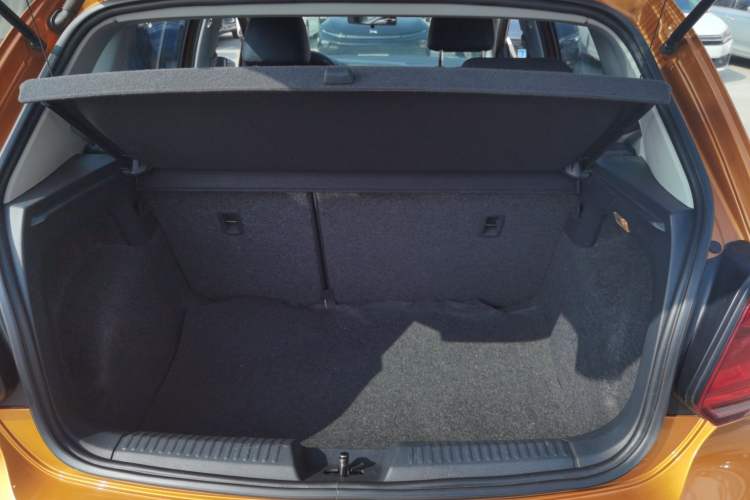 Used Volkswagen Polo 2014 1.6L Cross Polo Automatic Trunk