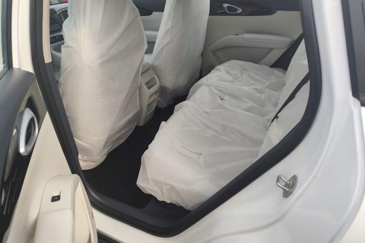 Used Geely Galaxy Geome 2026 Model 310km Youth Edition Left Rear Seat