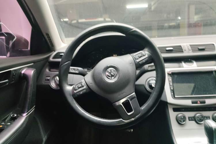 Used Volkswagen Magotan 2013 1.8TSI Luxury Model